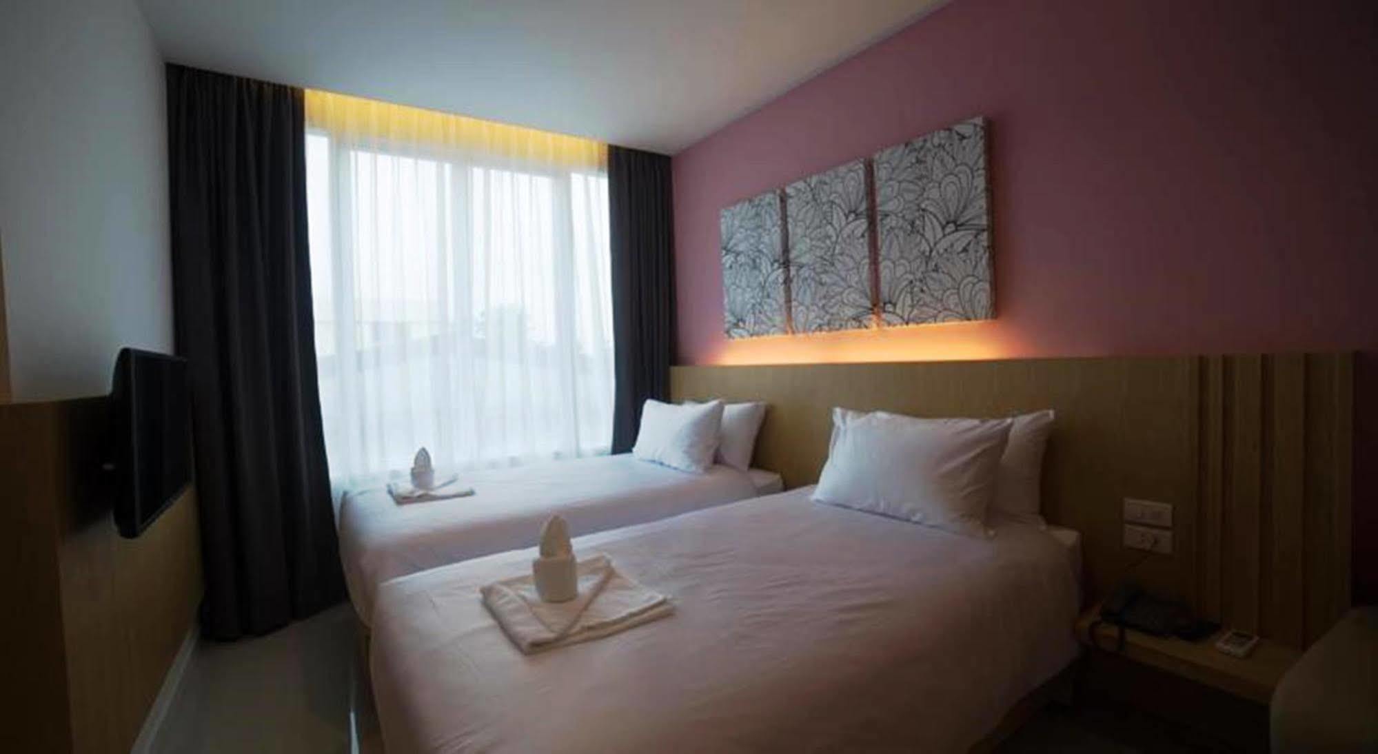 The Bliss Ubon Hotel Убон Ратчатани Екстериор снимка