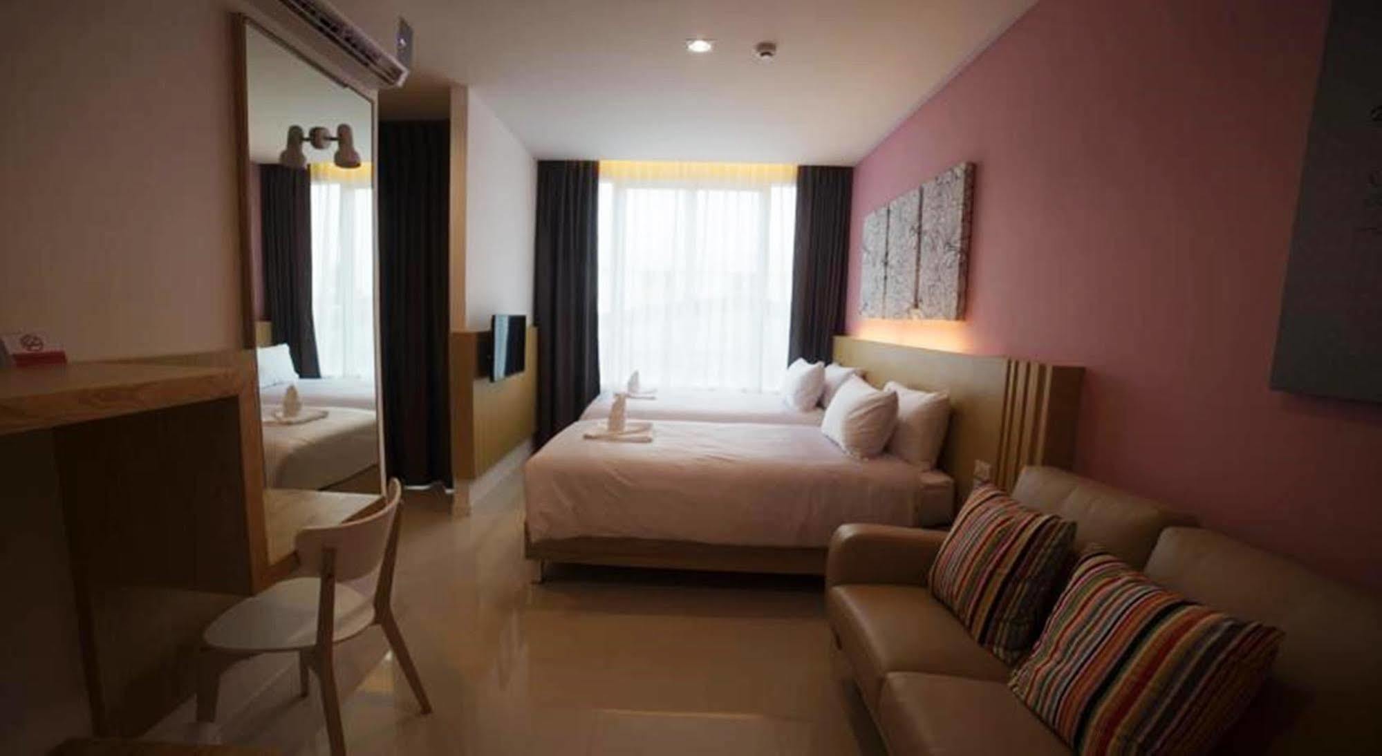 The Bliss Ubon Hotel Убон Ратчатани Екстериор снимка